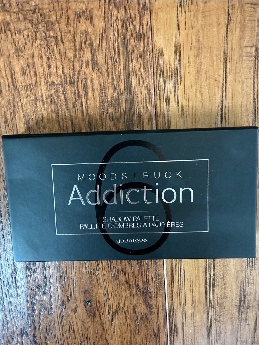 Younique Moodstruck Addiction Eyeshadow Palette -